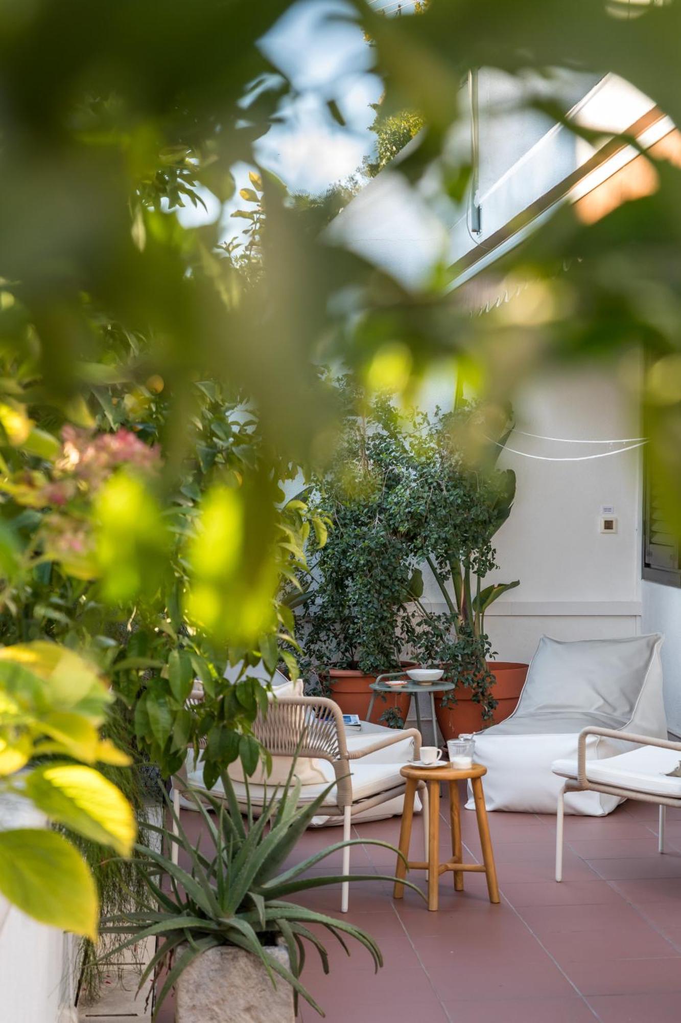Leilighet Mariuci With Lush Terrace And Private Garage Split